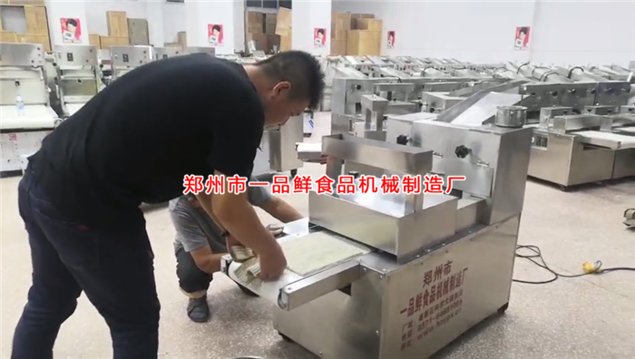 客戶(hù)學(xué)習(xí)操作設(shè)備